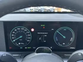 Hyundai KONA 1.6 GDI HEV Premium Sky thumbnail 24