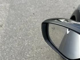 Peugeot E-208 EV GT Pack 50 kWh thumbnail 16