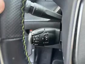 Peugeot E-208 EV GT Pack 50 kWh thumbnail 17