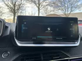 Peugeot E-208 EV GT Pack 50 kWh thumbnail 21