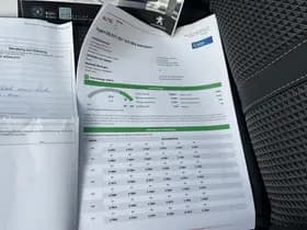 Peugeot E-208 EV GT Pack 50 kWh thumbnail 30