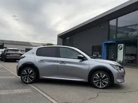 Peugeot E-208 EV GT Pack 50 kWh thumbnail 5