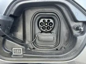 Peugeot E-208 EV GT Pack 50 kWh thumbnail 9