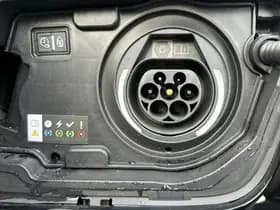 Peugeot 3008 1.6 HYbrid 225 GT thumbnail 7