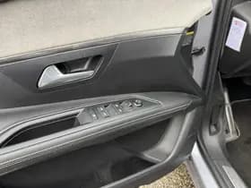 Peugeot 3008 1.6 HYbrid 225 GT thumbnail 19