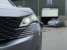 Peugeot 3008 1.6 HYbrid 225 GT thumbnail 3