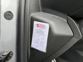 Peugeot 3008 1.6 HYbrid 225 GT thumbnail 21