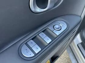 Hyundai IONIQ 5 Lounge 77kWh thumbnail 22