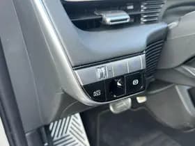 Hyundai IONIQ 5 Lounge 77kWh thumbnail 25