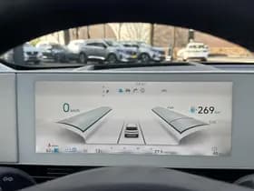 Hyundai IONIQ 5 Lounge 77kWh thumbnail 28