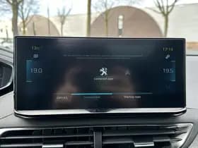 Peugeot 3008 1.6 HYbrid 225 GT Pack Business thumbnail 19