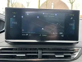 Peugeot 3008 1.6 HYbrid 225 GT Pack Business thumbnail 22