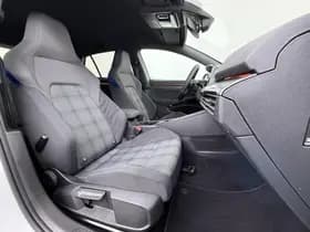 Volkswagen Golf thumbnail 40