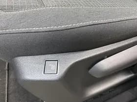 Peugeot E-Rifter EV GT 50 kWh thumbnail 29