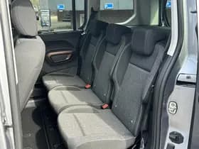 Peugeot E-Rifter EV GT 50 kWh thumbnail 9