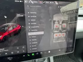 Tesla Model Y Performance AWD 75 kWh thumbnail 16