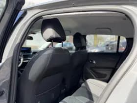 Peugeot 208 1.2 Hybrid 110 e-DCS6 Allure thumbnail 9