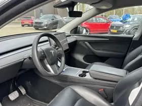 Tesla Model Y Long Range AWD 75 kWh thumbnail 14