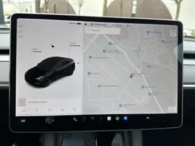 Tesla Model Y Long Range AWD 75 kWh thumbnail 18