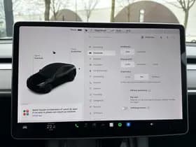 Tesla Model Y Long Range AWD 75 kWh thumbnail 24