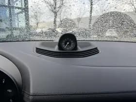 Porsche Taycan Performance 84 kWh thumbnail 17