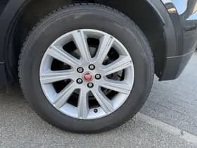 Jaguar E-Pace 2.0 P200 AWD R-Dynamic thumbnail 3