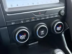 Jaguar E-Pace thumbnail 42