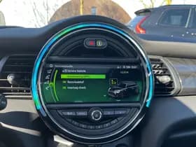 MINI Mini Electric Yours 33 kWh thumbnail 23