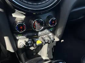 MINI Mini Electric Yours 33 kWh thumbnail 28