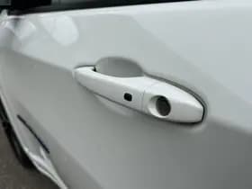 Jeep Compass 4xe 240 Plug-in Hybrid Electric S thumbnail 12