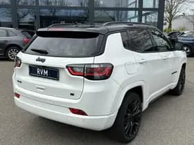 Jeep Compass 4xe 240 Plug-in Hybrid Electric S thumbnail 4