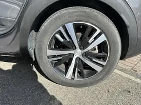 Peugeot 3008 1.6 HYbrid4 300 GT thumbnail 12