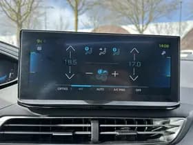 Peugeot 3008 1.6 HYbrid4 300 GT thumbnail 19