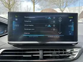 Peugeot 3008 1.6 HYbrid4 300 GT thumbnail 23