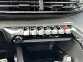 Peugeot 3008 1.6 HYbrid4 300 GT thumbnail 30