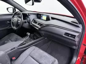 Lexus UX thumbnail 36