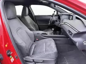 Lexus UX thumbnail 37