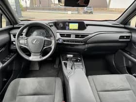 Lexus UX 250h Business Line thumbnail 6