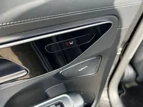 Mercedes-Benz C-Klasse 300 AMG Line thumbnail 2