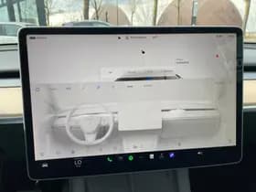 Tesla Model Y Long Range AWD 75 kWh thumbnail 30