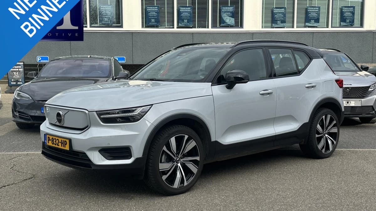 Volvo XC40 — foto 1