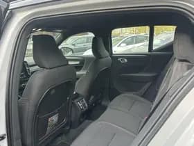 Volvo XC40 thumbnail 9