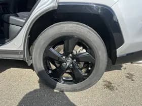 Toyota RAV4 thumbnail 11