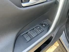 Toyota RAV4 thumbnail 13