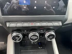 Renault Captur thumbnail 15