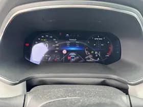 Renault Captur thumbnail 17