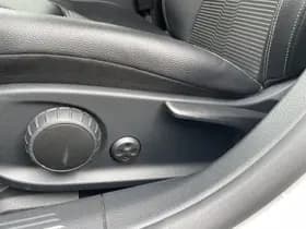 Mercedes-Benz CLA-Klasse thumbnail 16