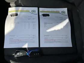 Volkswagen Golf thumbnail 2