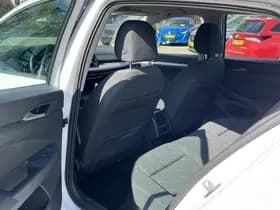 Volkswagen Golf thumbnail 11