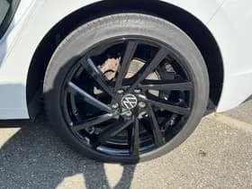 Volkswagen Golf thumbnail 13